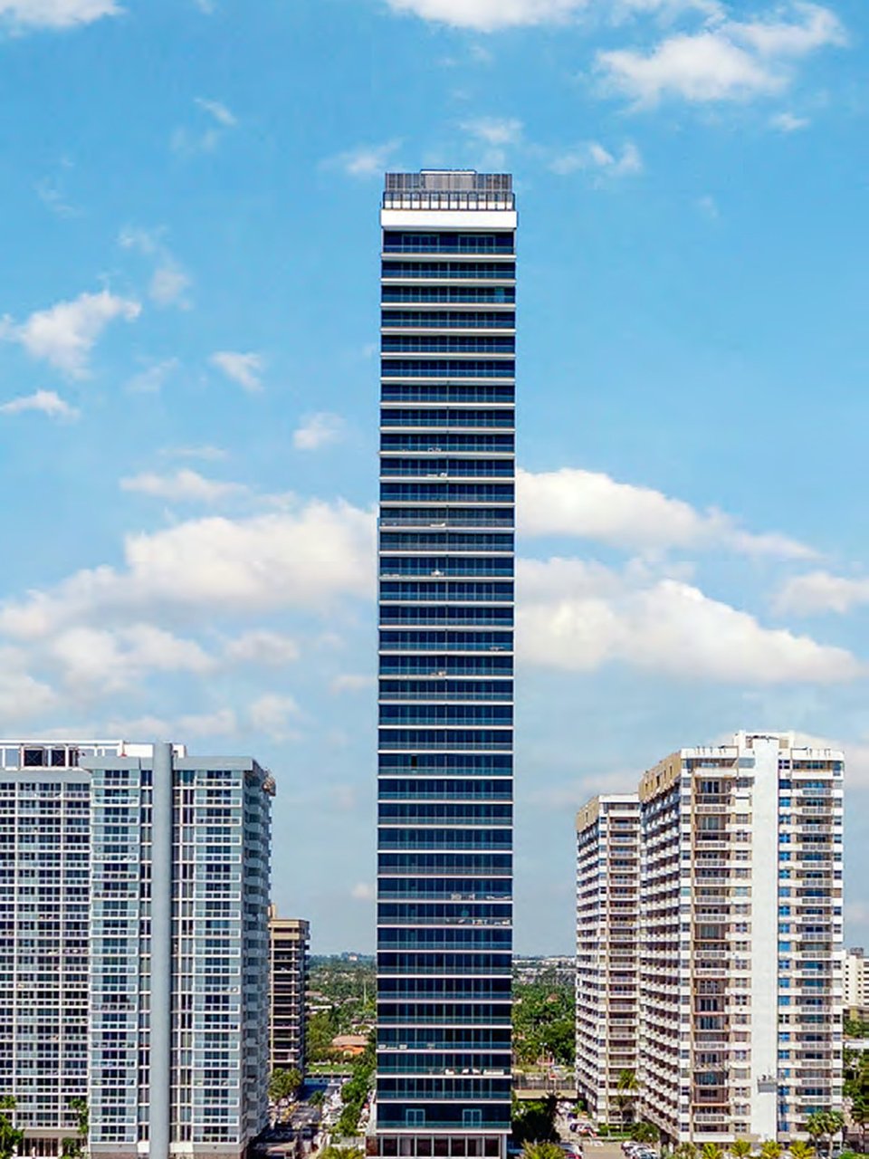 2000 Ocean — Hallandale Beach