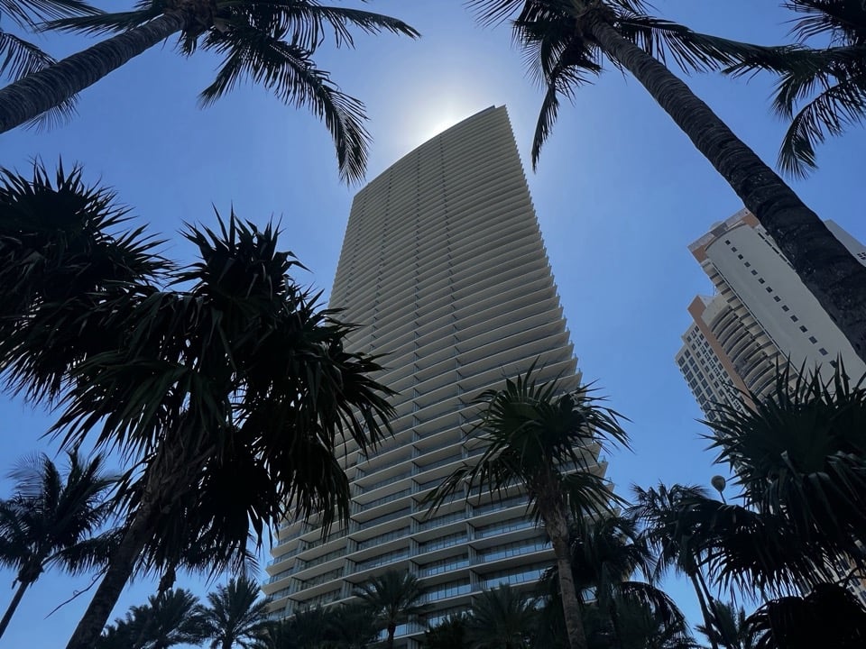Residences by Armani/Casa