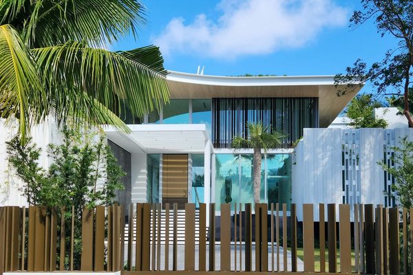 Four Ambassadors, 801 Brickell Bay Drive: Buyer's Guide